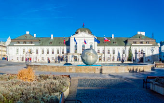 Палац графа Грассалковіча в Братиславі, Словаччина